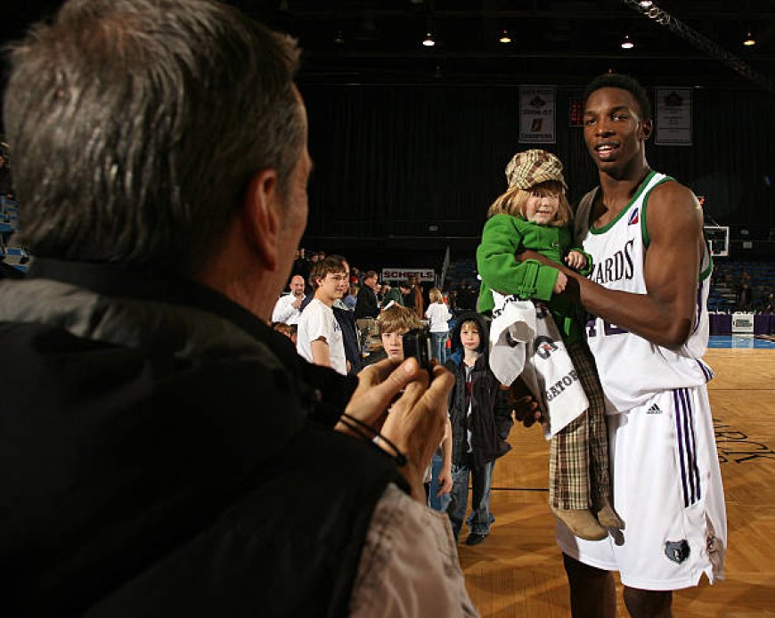 Hasheem Thabeet Takes Charge