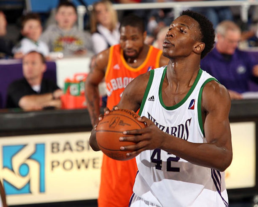 Hasheem Thabeet Takes Charge